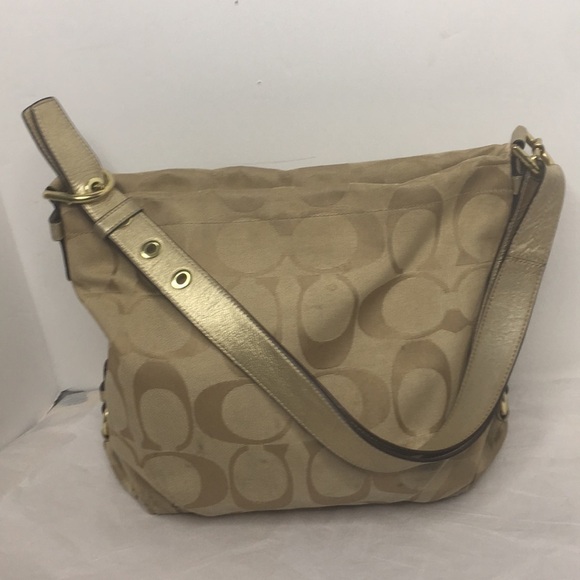 24CM SIGNATURE DUFFLE (COACH F15067)
GOLD/KHAKI - Picture 2 of 9